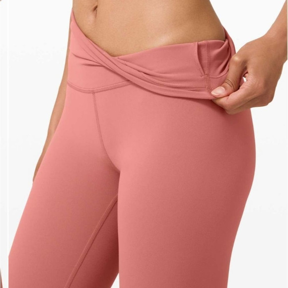 lululemon athletica Pants - NWT Wunder Under High-Rise Tight 25"Full-On Luxtreme Size 12 BRRO